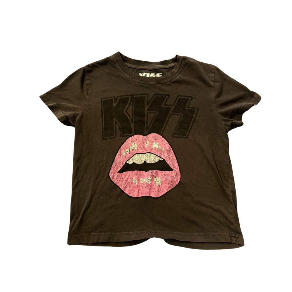 Kiss Women’s Vintage looking Crop Tee Gray